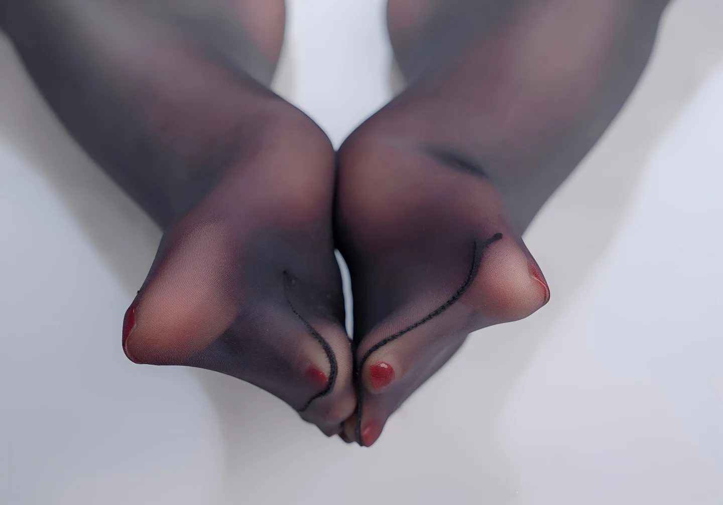 轩萧学姐 - JK鲨鱼妹 [100P,1V-549MB] tg@simisebaisi 【丝足阁】090.webp